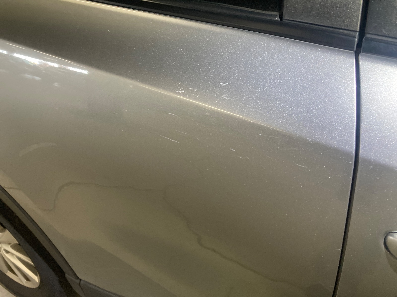 キズ・ヘコミ_26