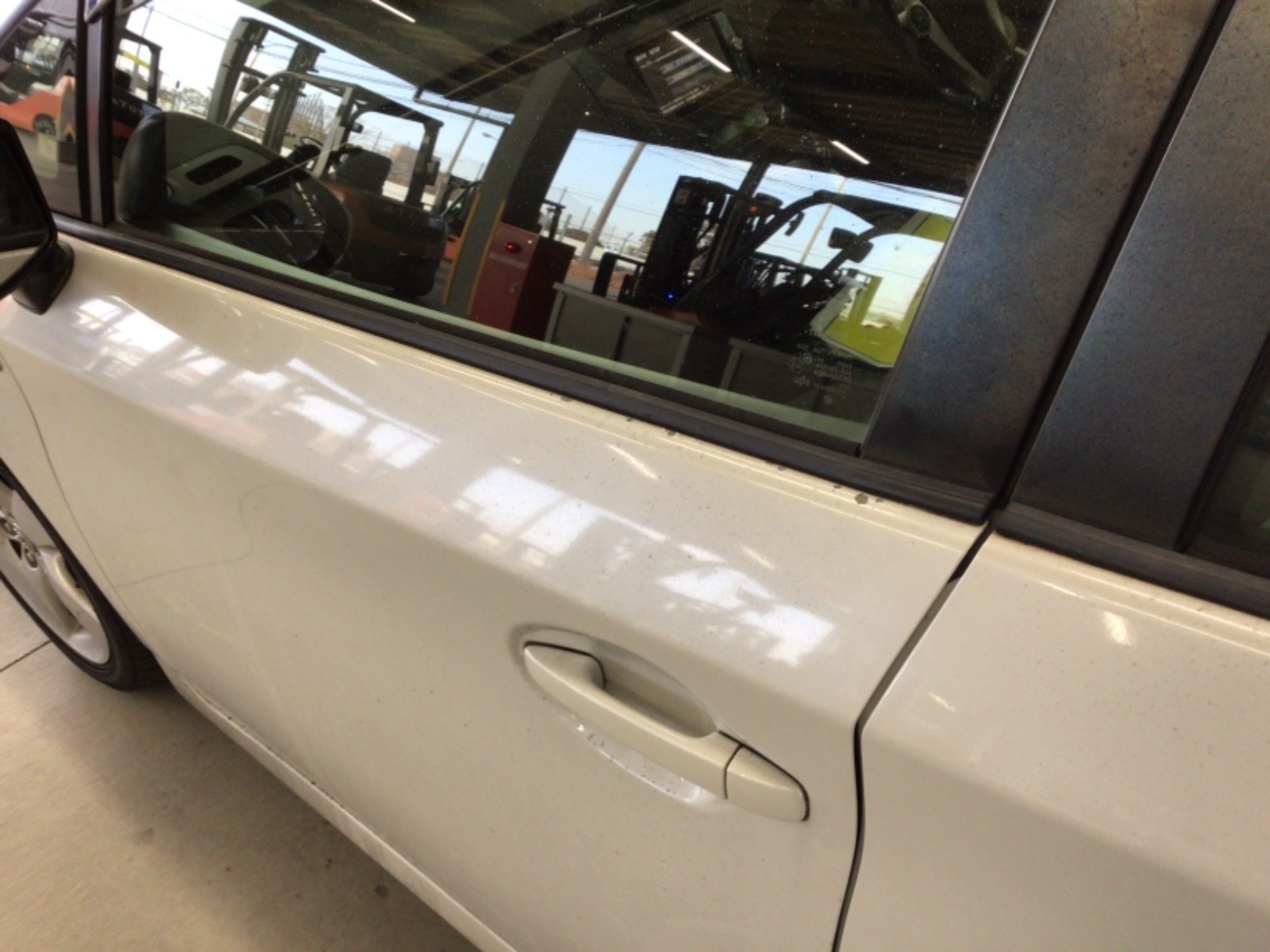 キズ・ヘコミ_17