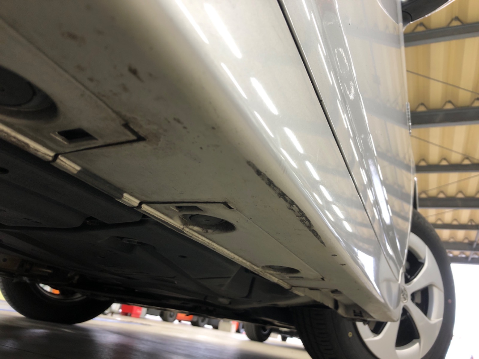 キズ・ヘコミ_23