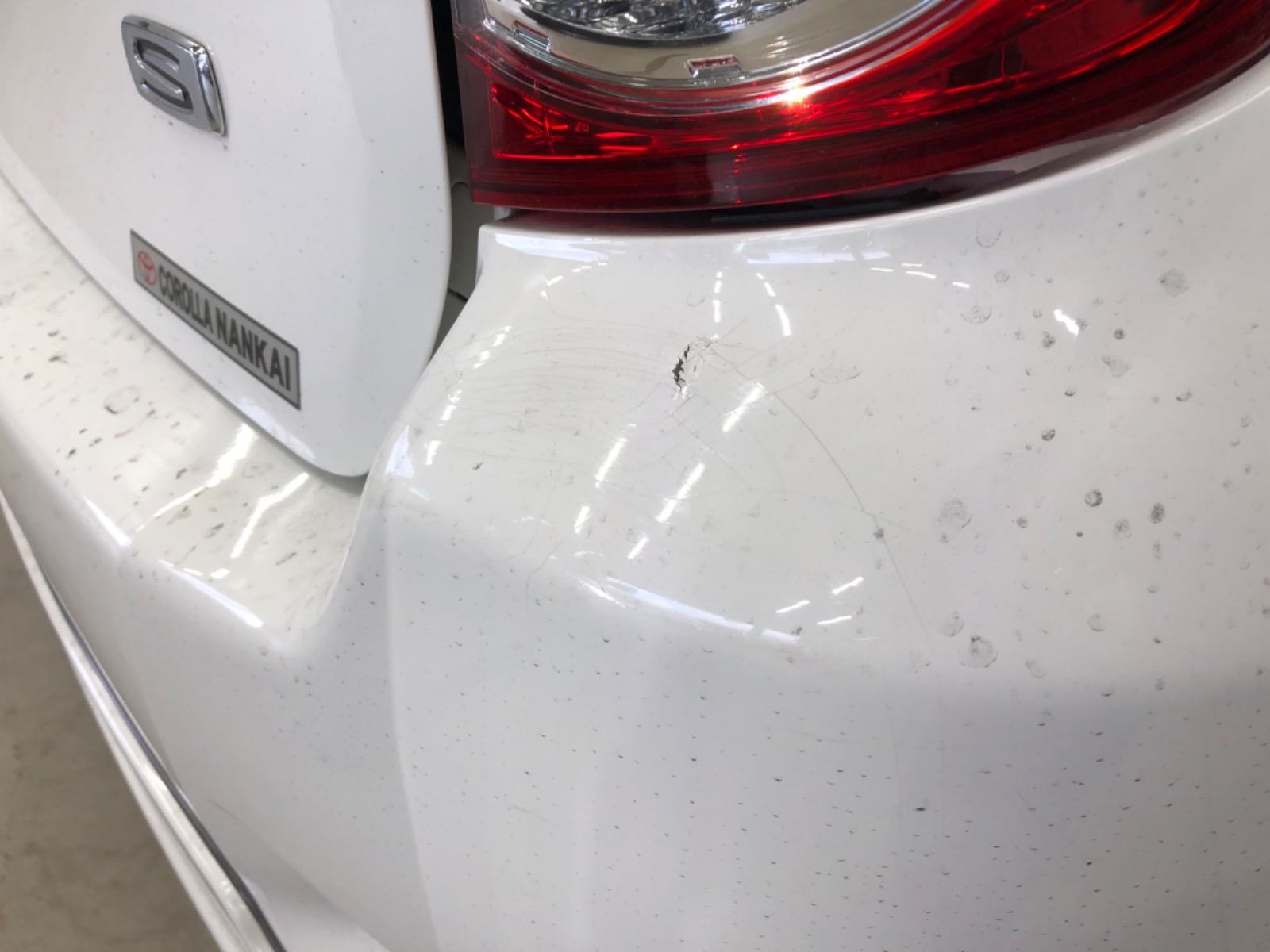 キズ・ヘコミ_56