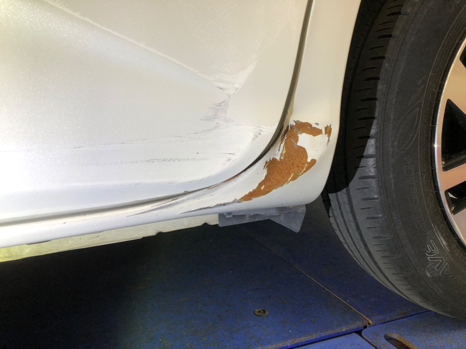 キズ・ヘコミ_21