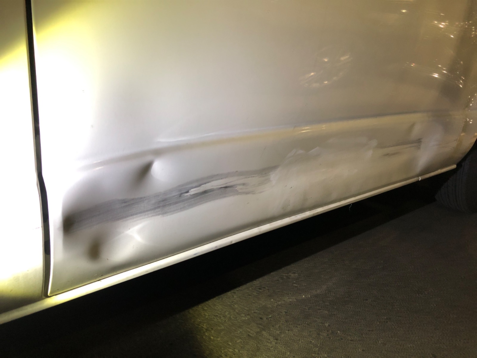 キズ・ヘコミ_25