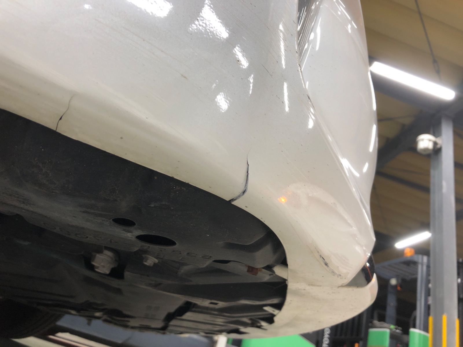 キズ・ヘコミ_06