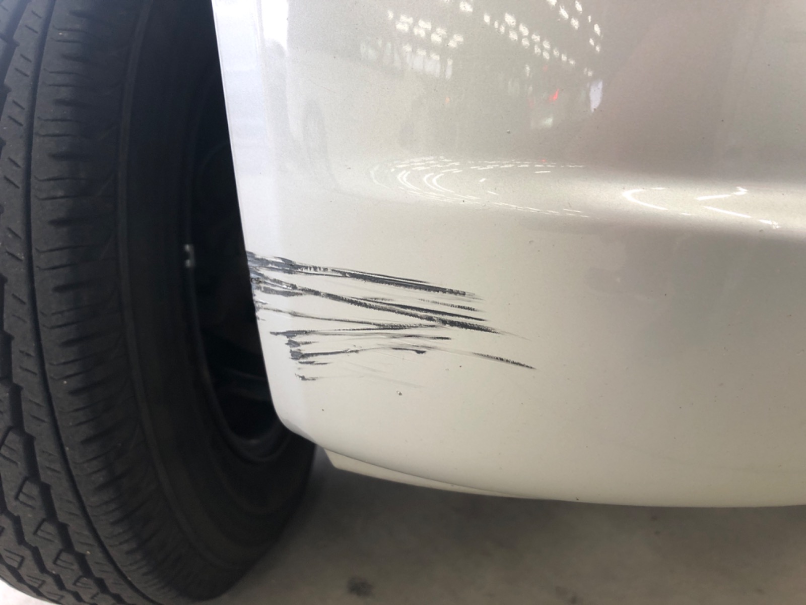 キズ・ヘコミ_06