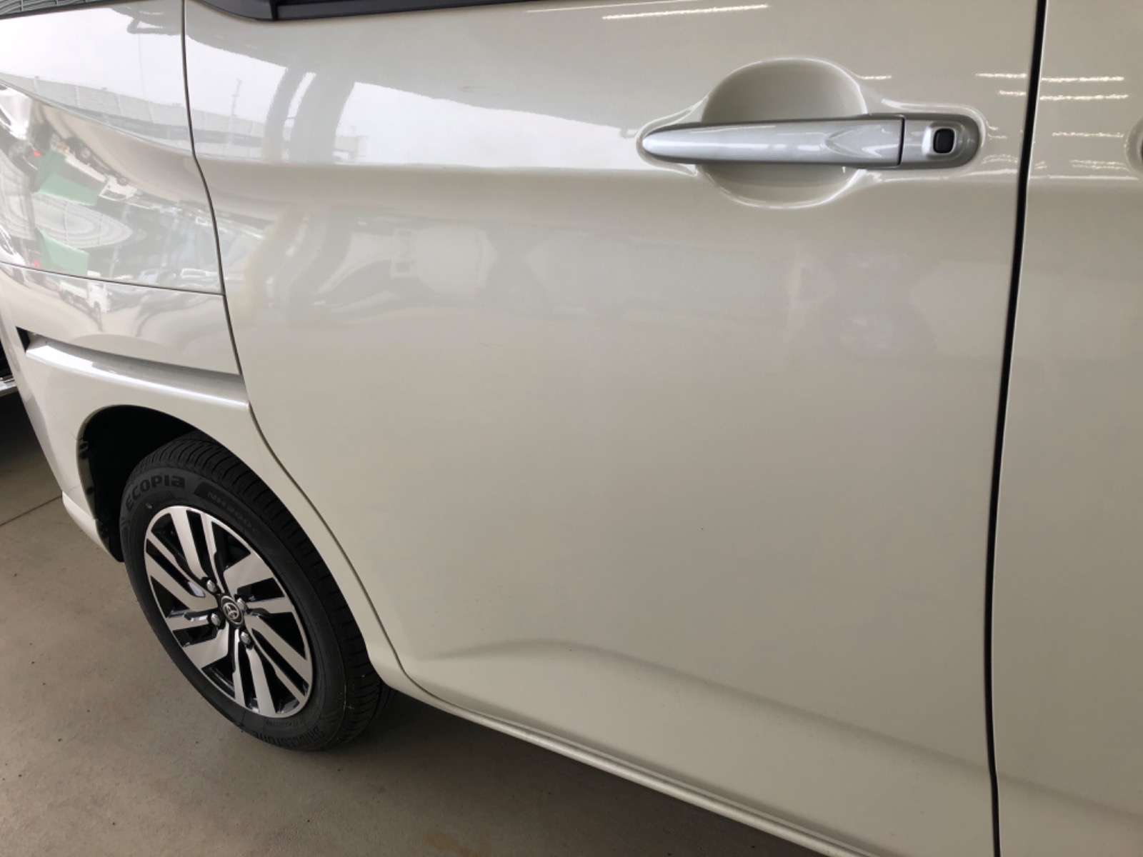 キズ・ヘコミ_27