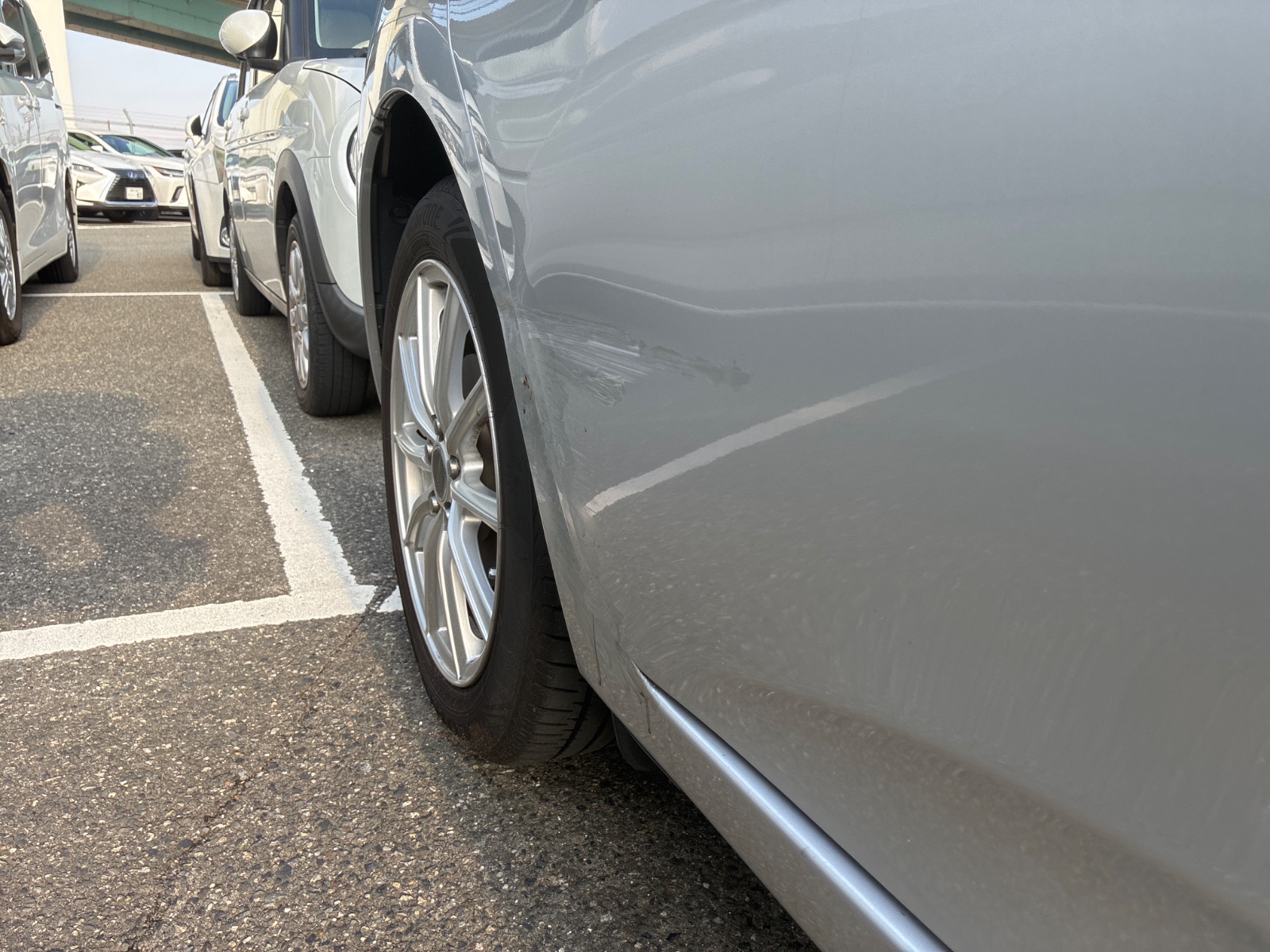 キズ・ヘコミ_26