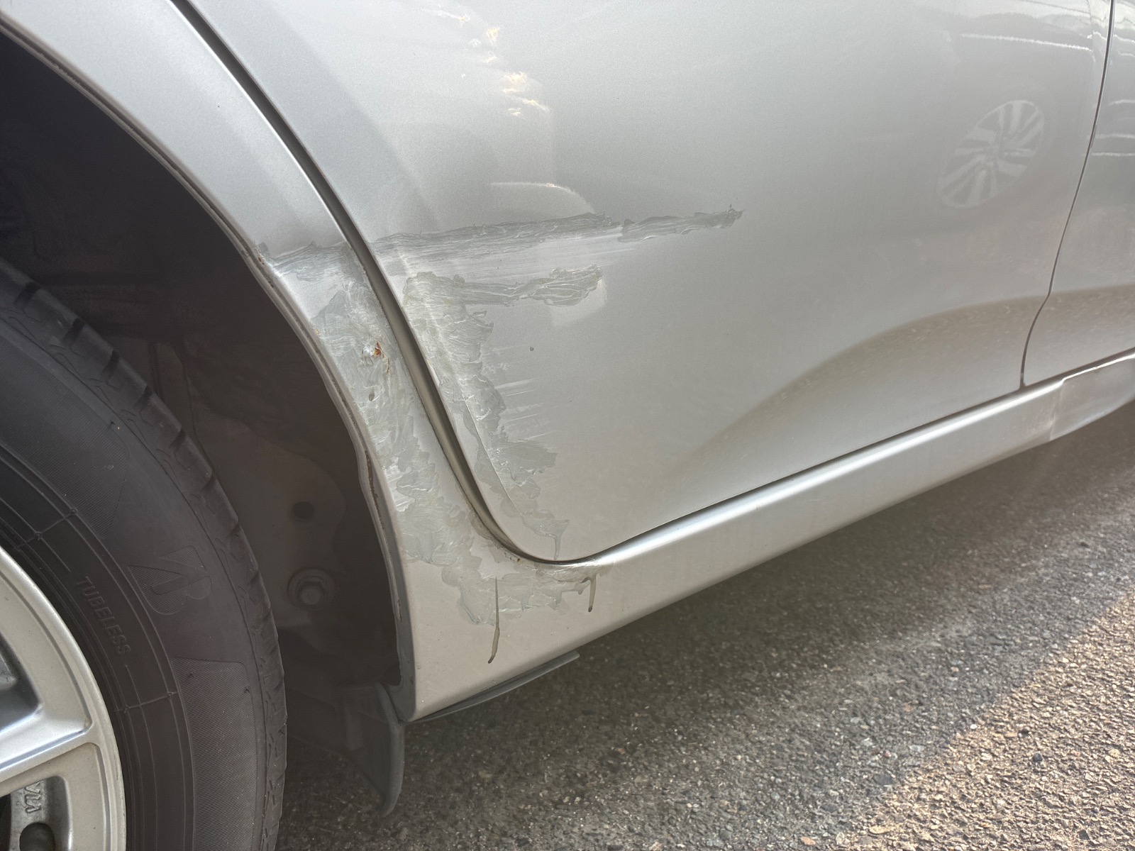 キズ・ヘコミ_40