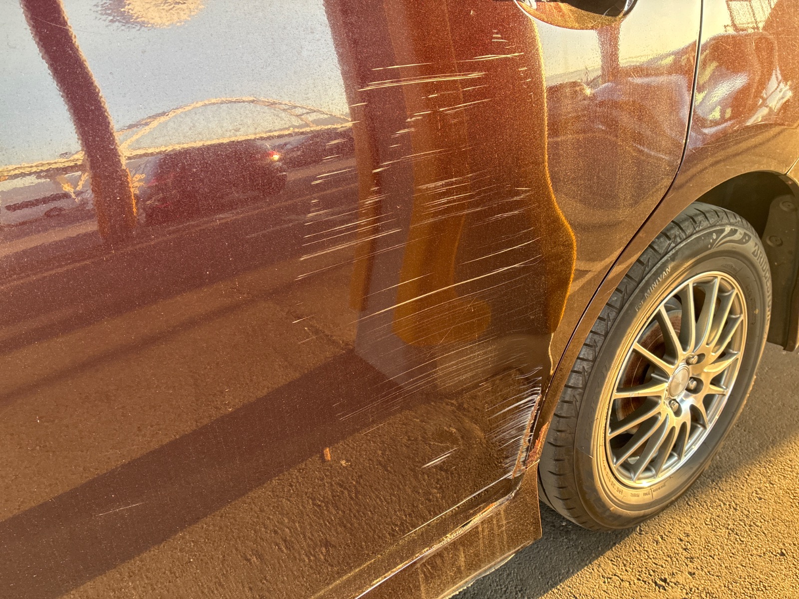 キズ・ヘコミ_25