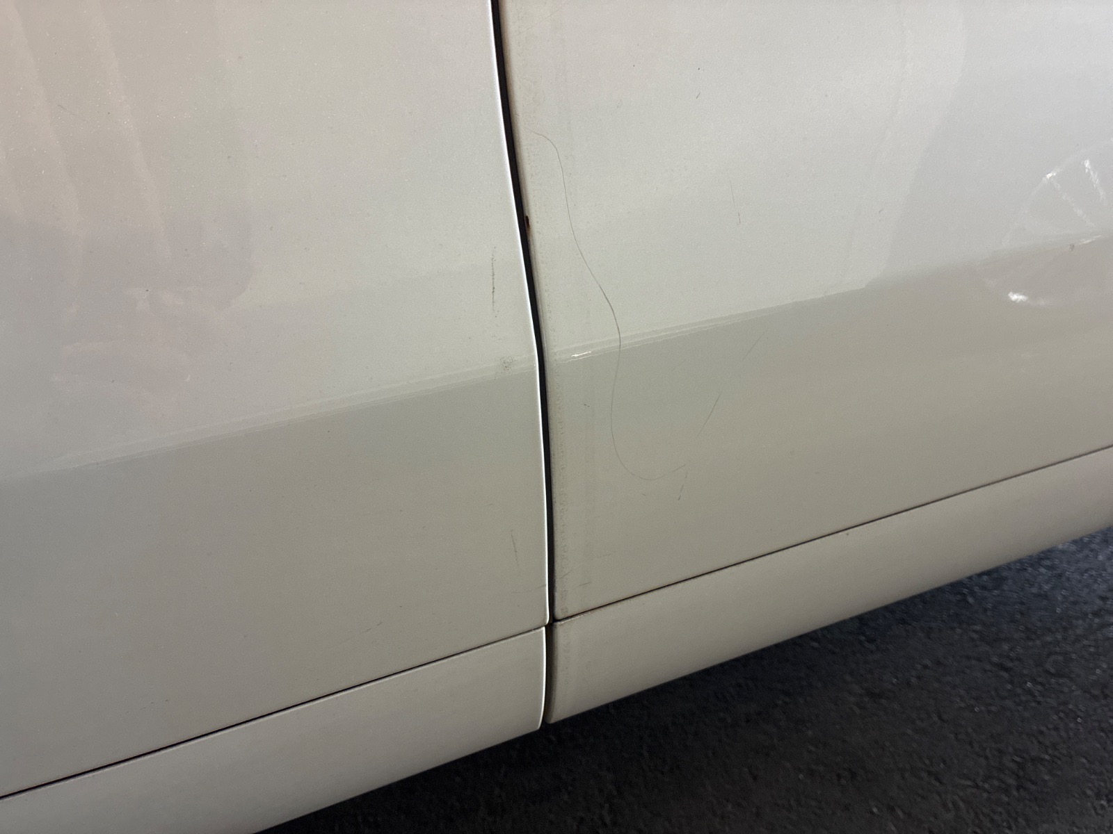 キズ・ヘコミ_24