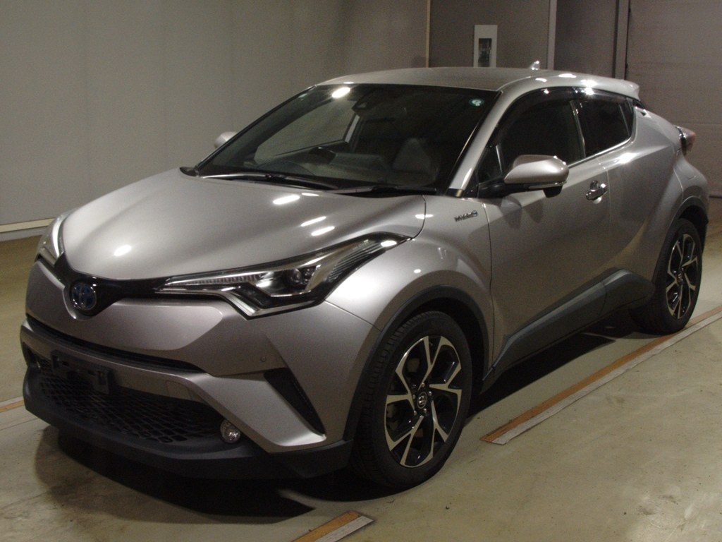 トヨタ C-HR G LEDエディション