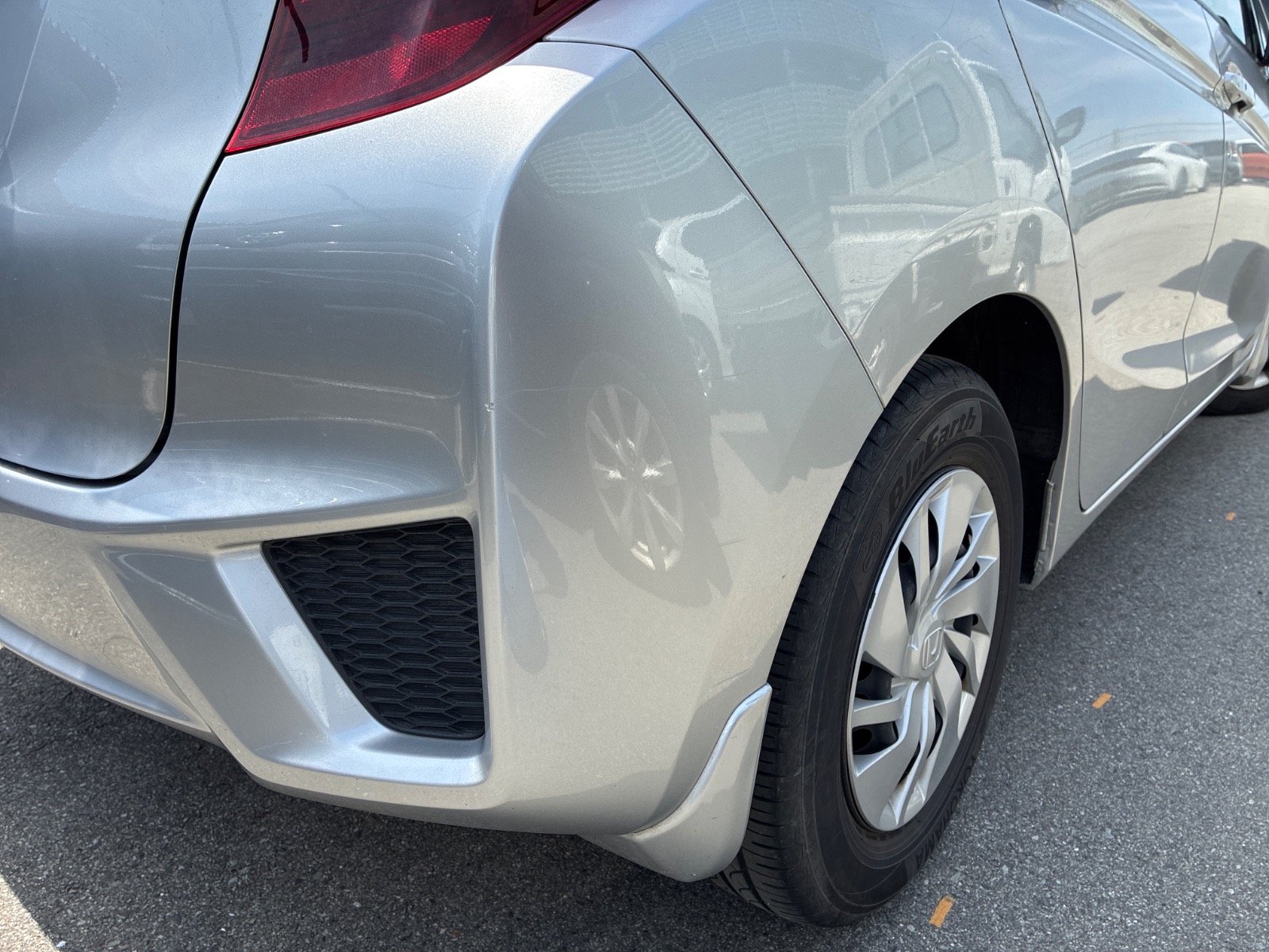 キズ・ヘコミ_56