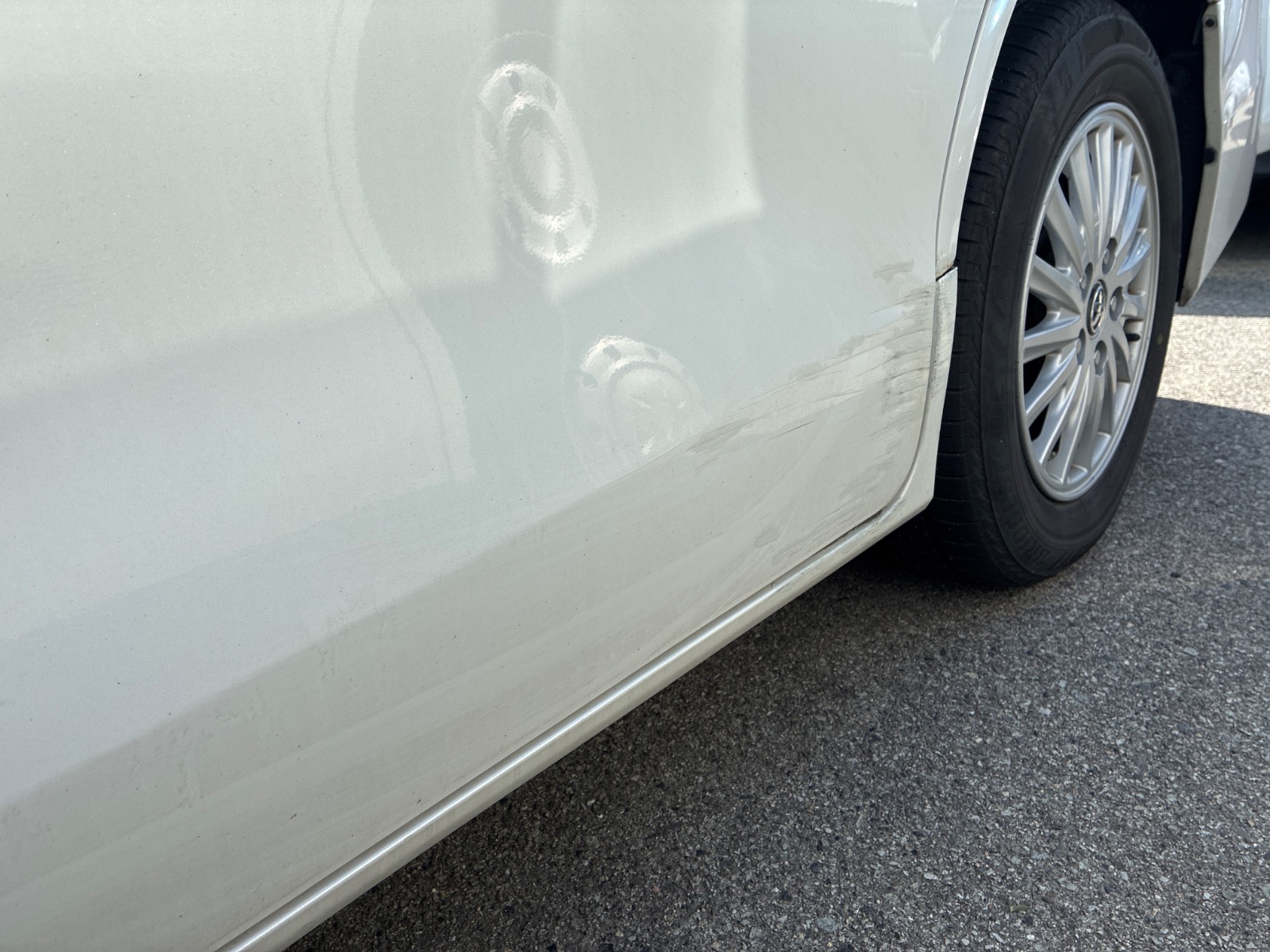 キズ・ヘコミ_25