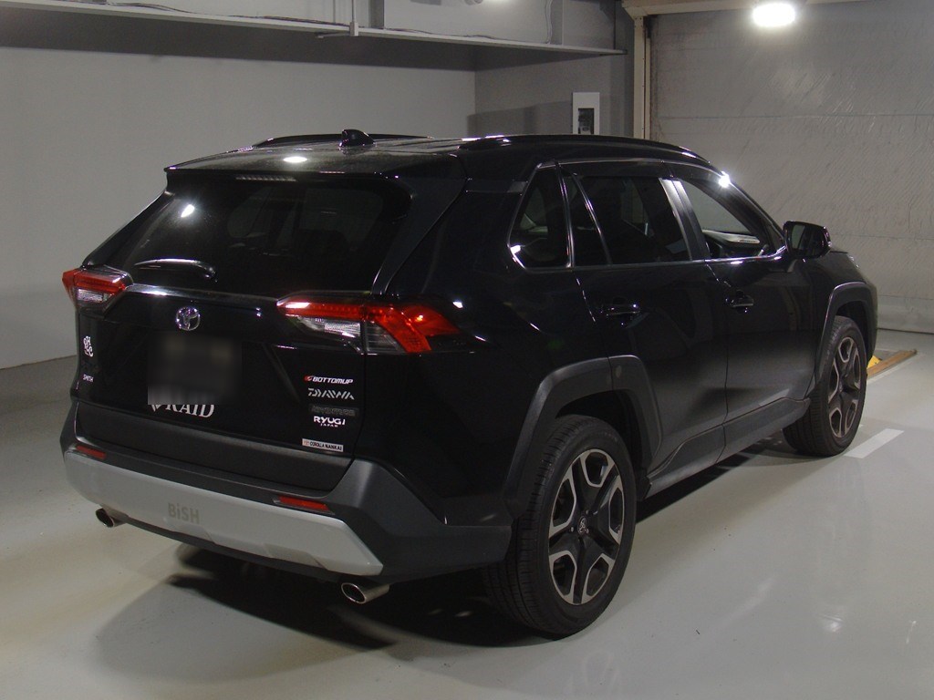 RAV4 アドベンチャー 4WD