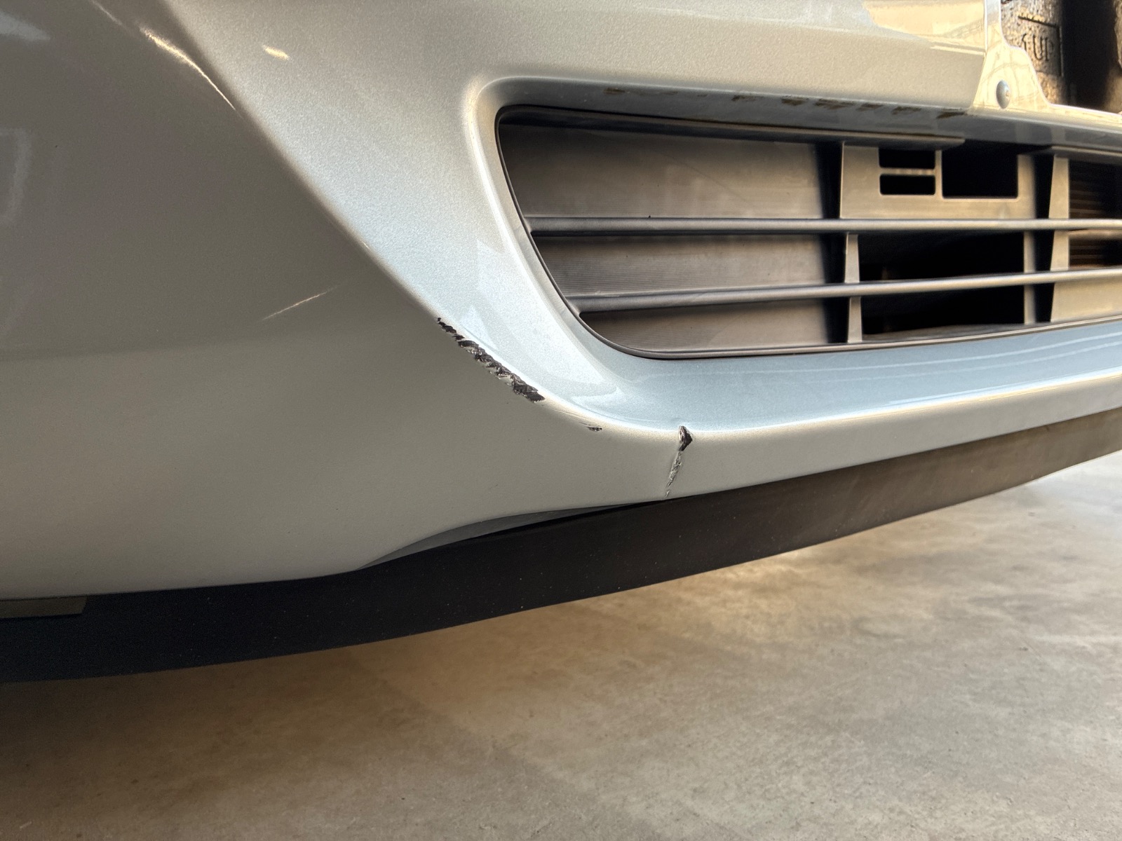 キズ・ヘコミ_06