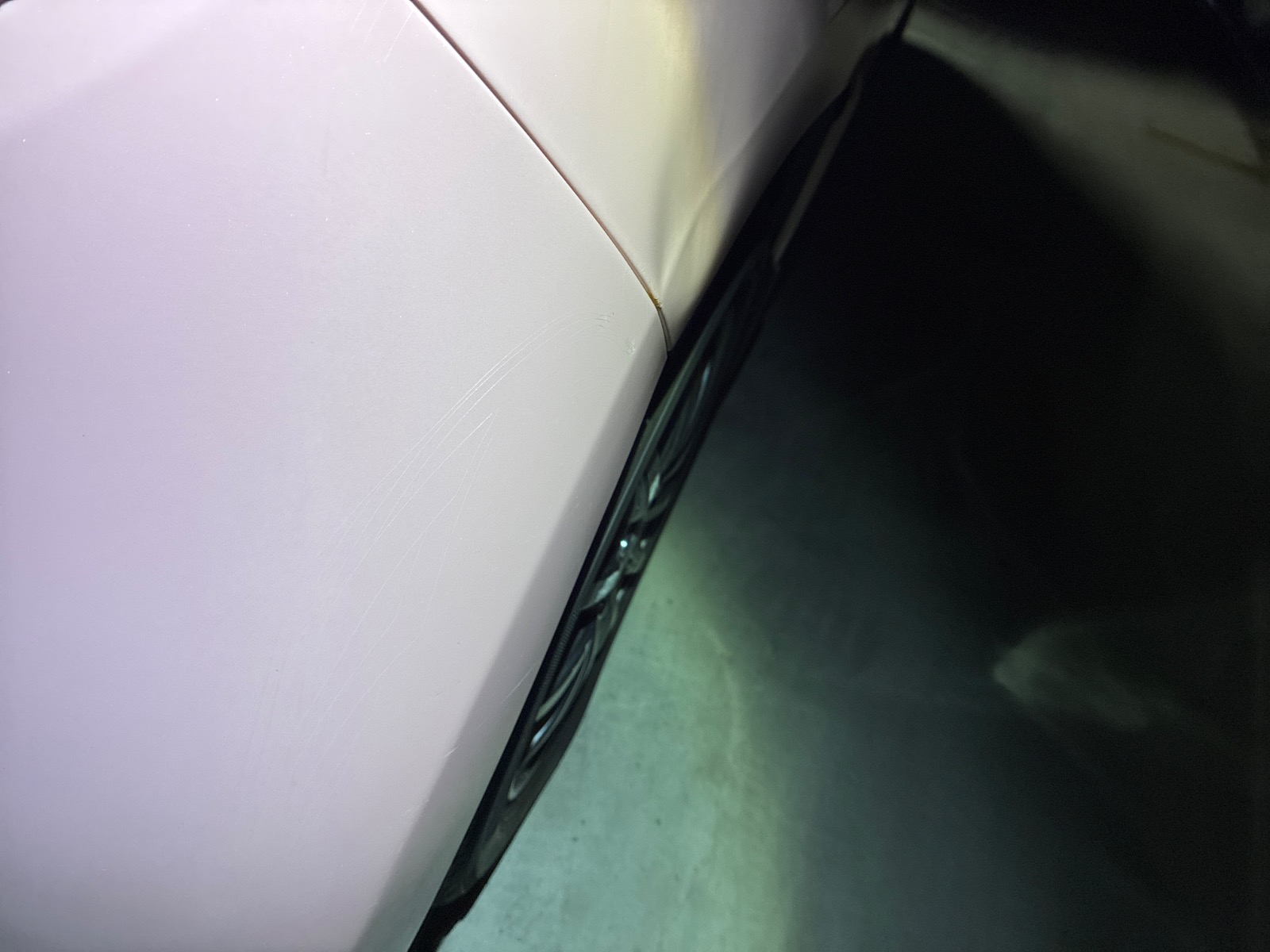 キズ・ヘコミ_05