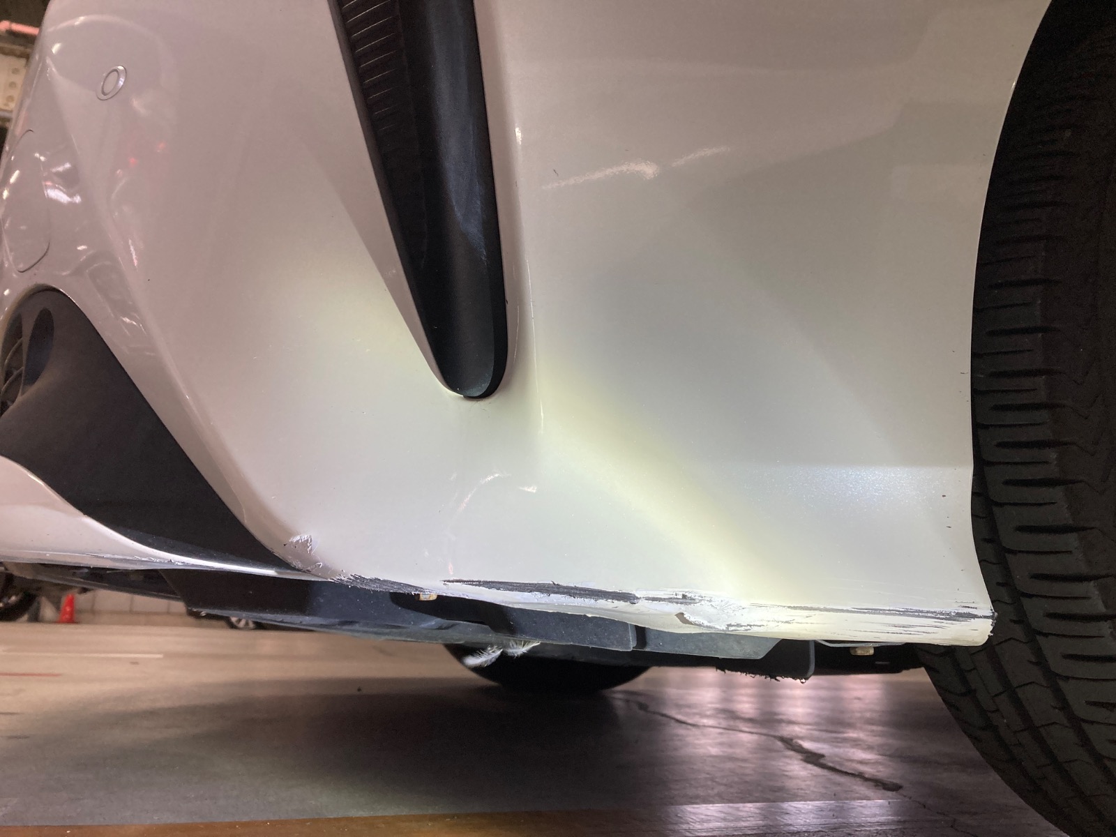 キズ・ヘコミ_05