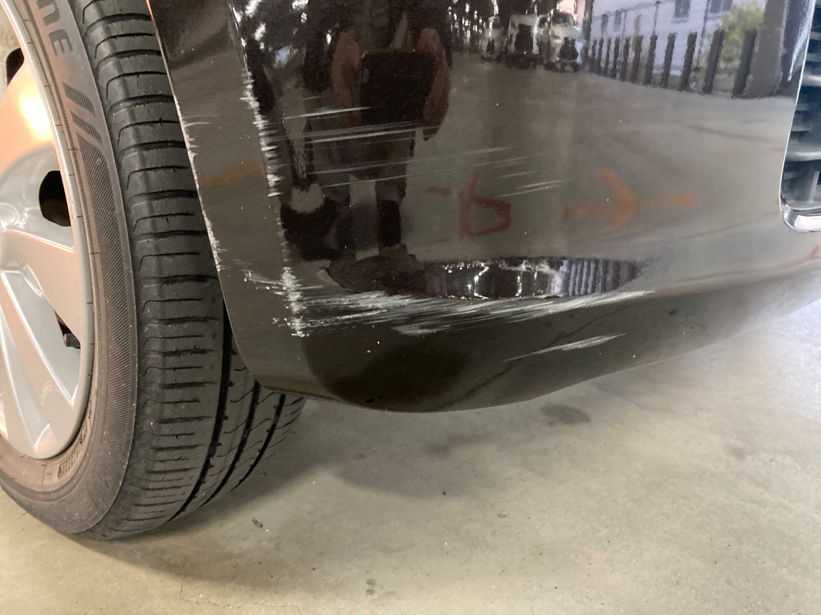 キズ・ヘコミ_06