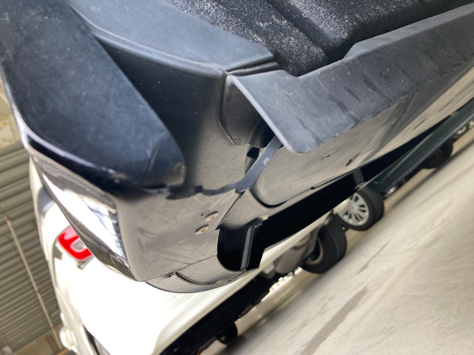 キズ・ヘコミ_05