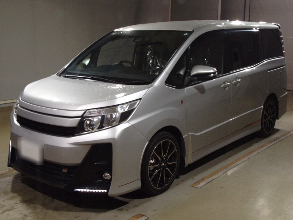 トヨタ ノア SI GRスポーツ