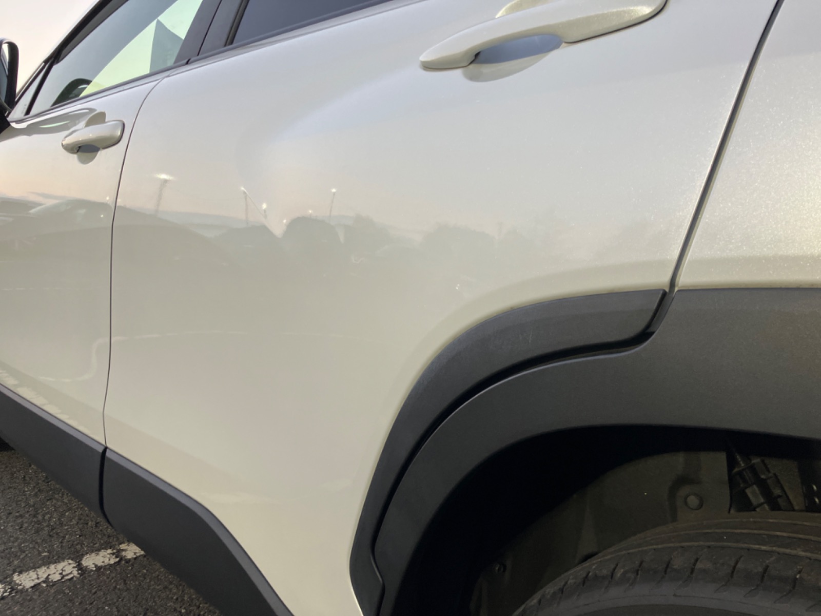 キズ・ヘコミ_25