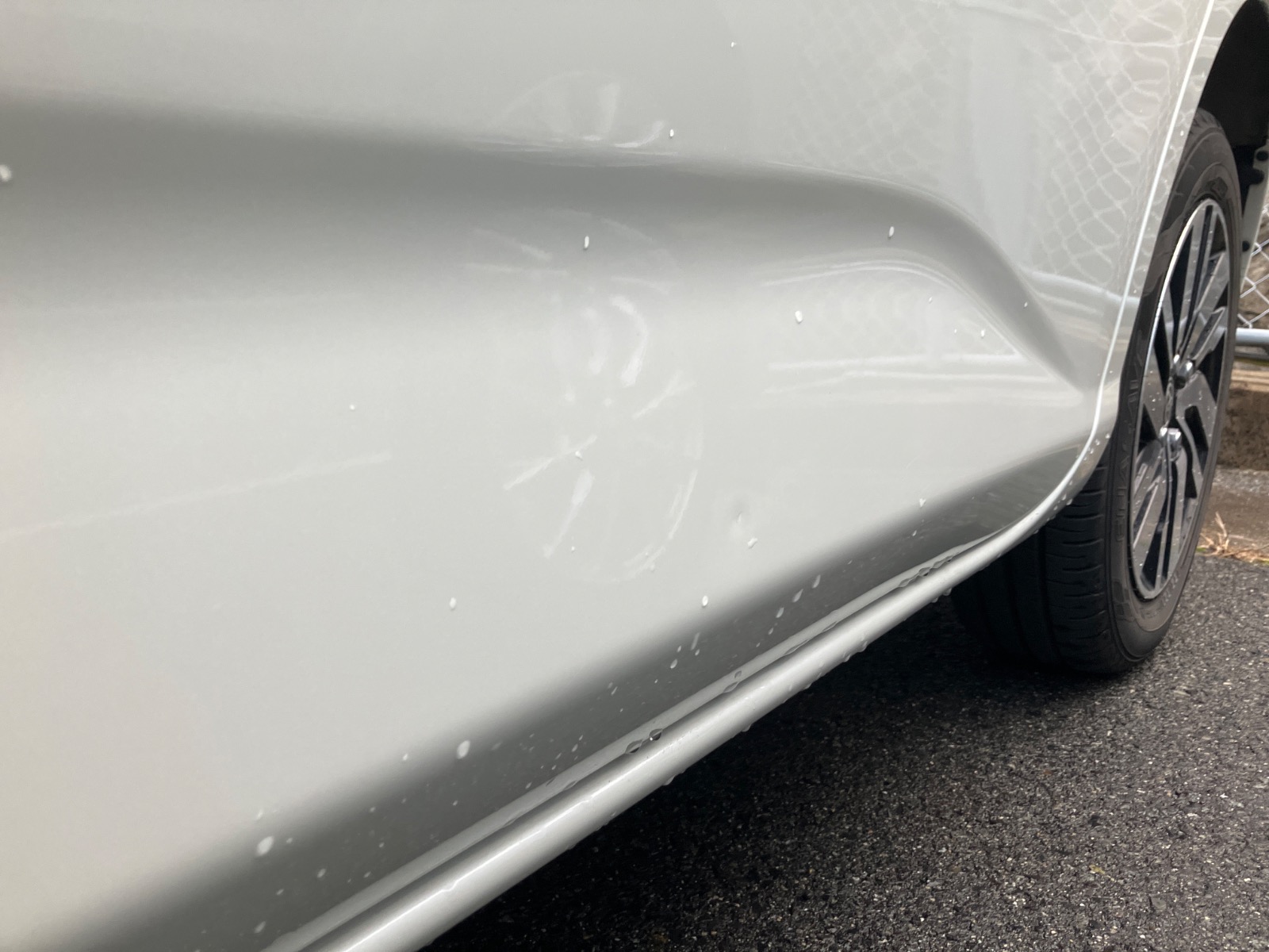 キズ・ヘコミ_24