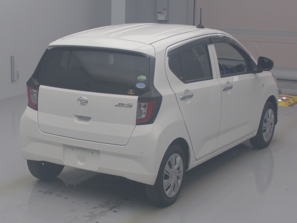 ミライース X SA3