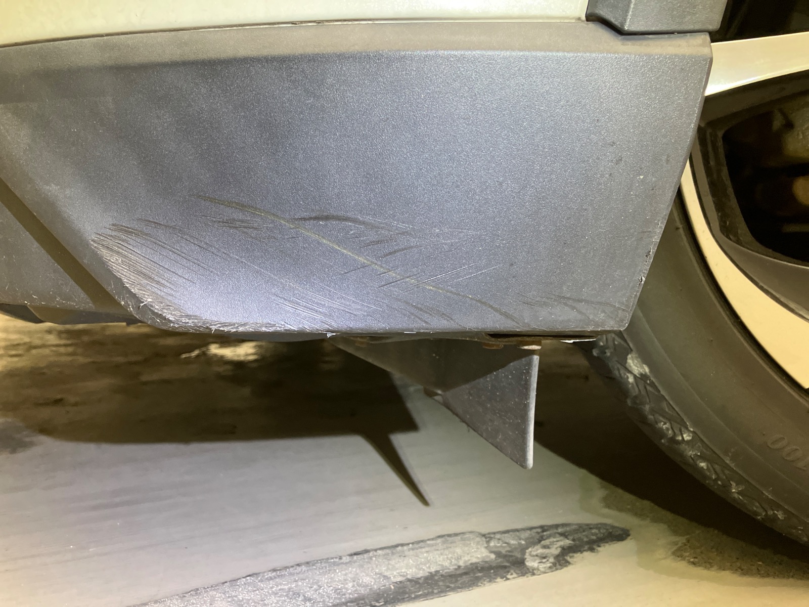 キズ・ヘコミ_05