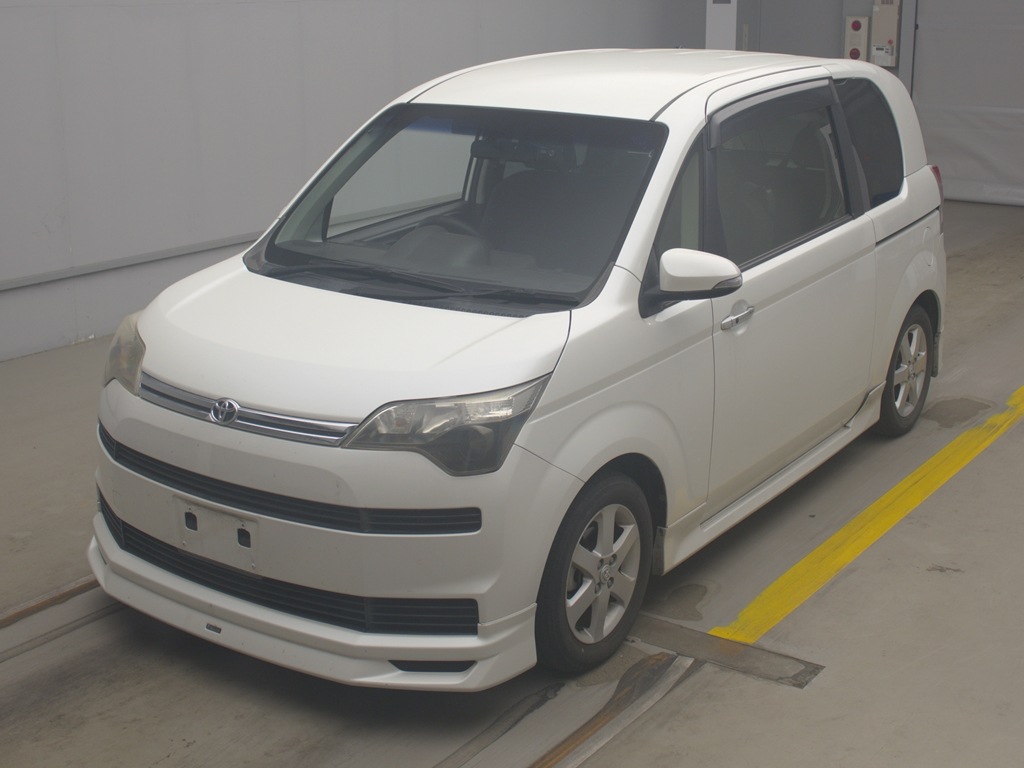 スペイド F