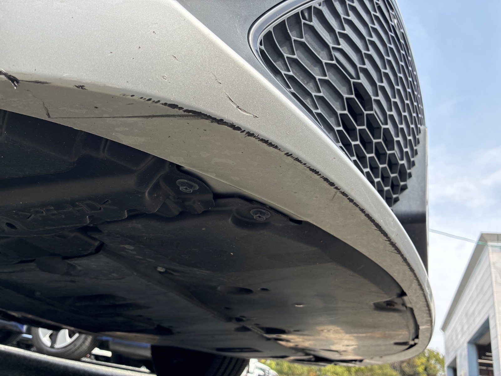 キズ・ヘコミ_64