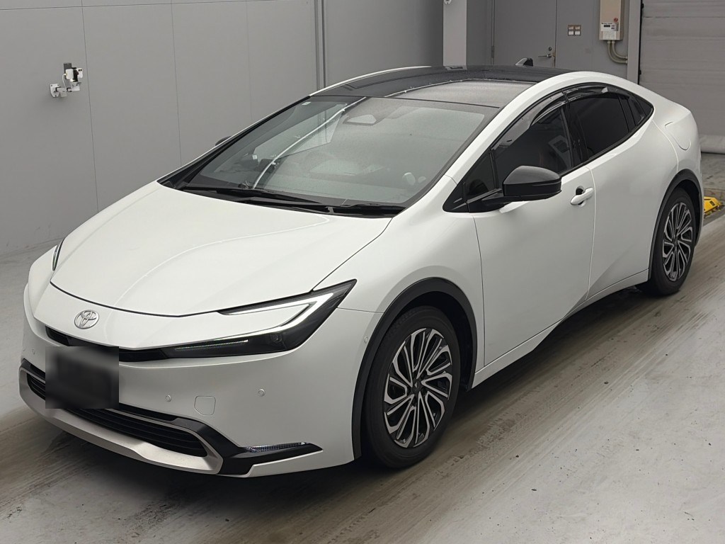 トヨタ プリウスPHEV Z