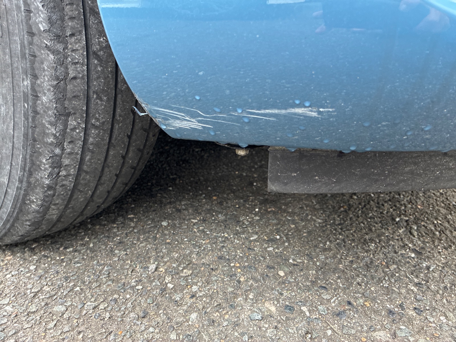 キズ・ヘコミ_06