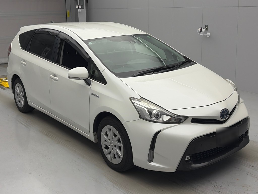 プリウスアルファ S