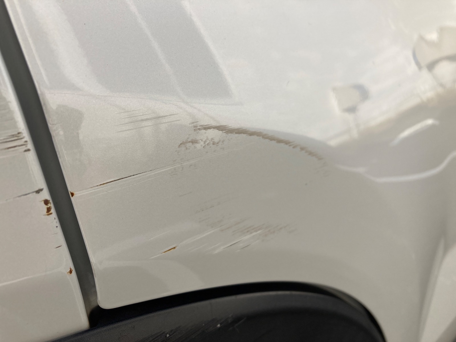 キズ・ヘコミ_27