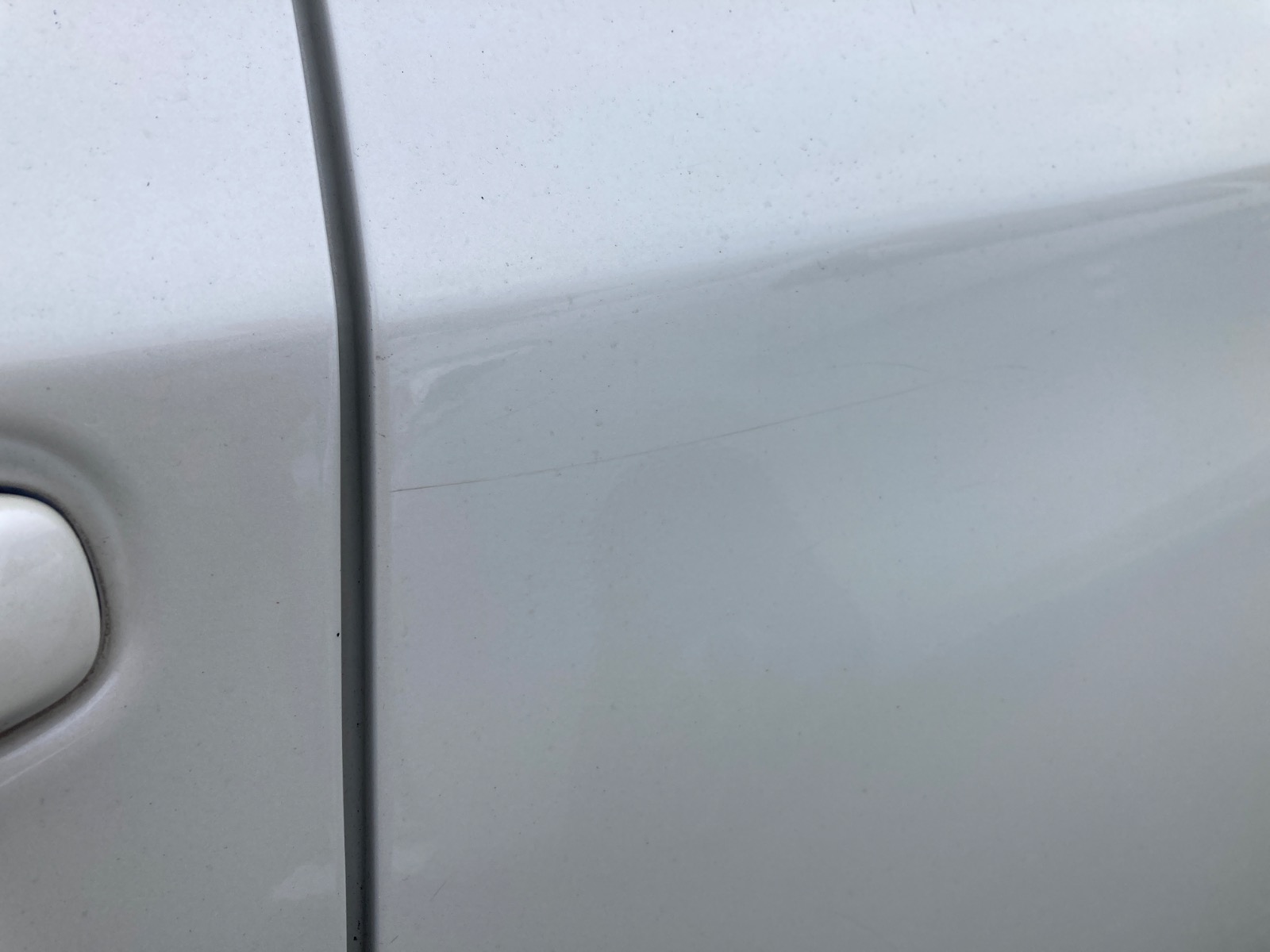 キズ・ヘコミ_24