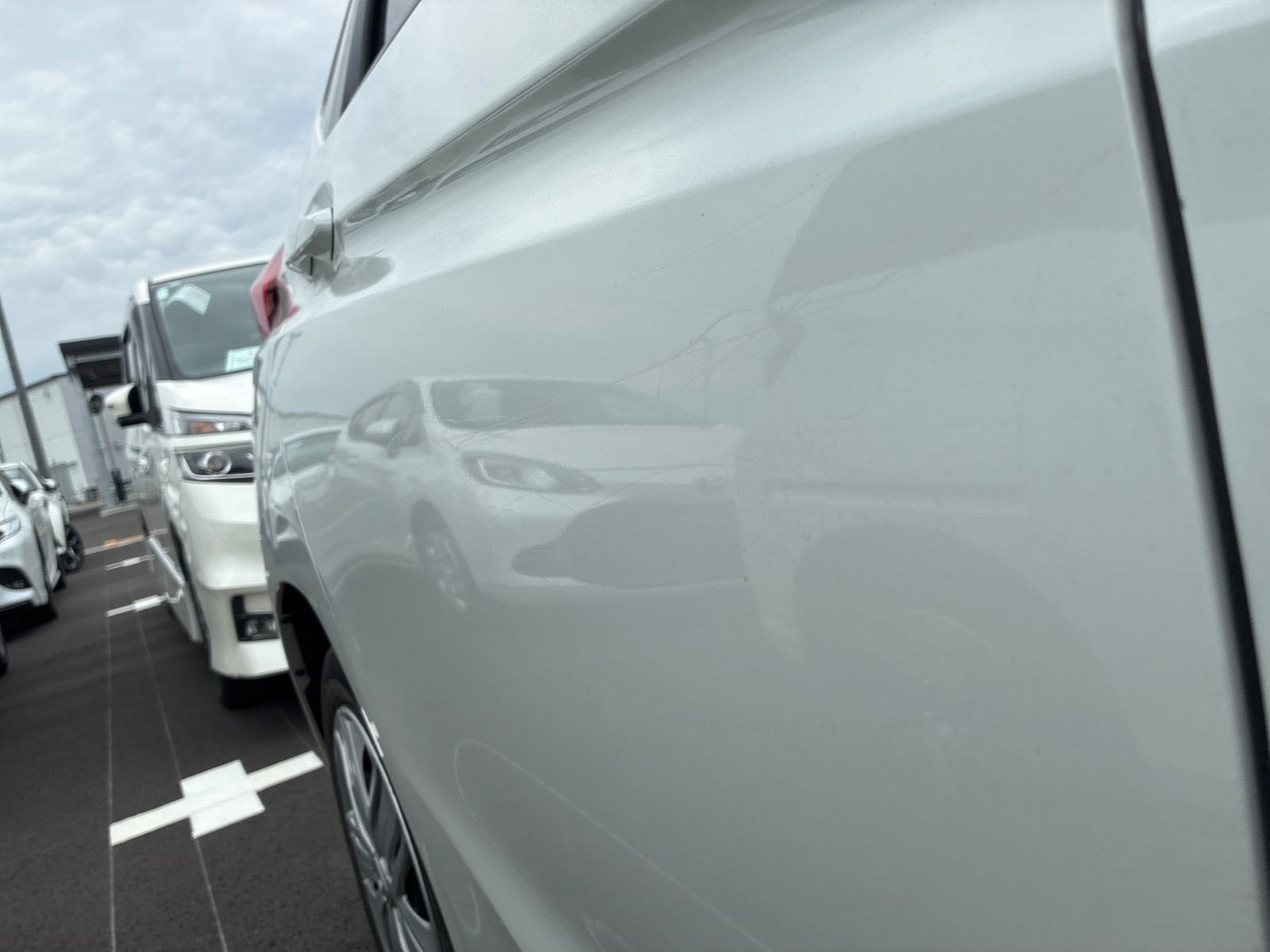 キズ・ヘコミ_26