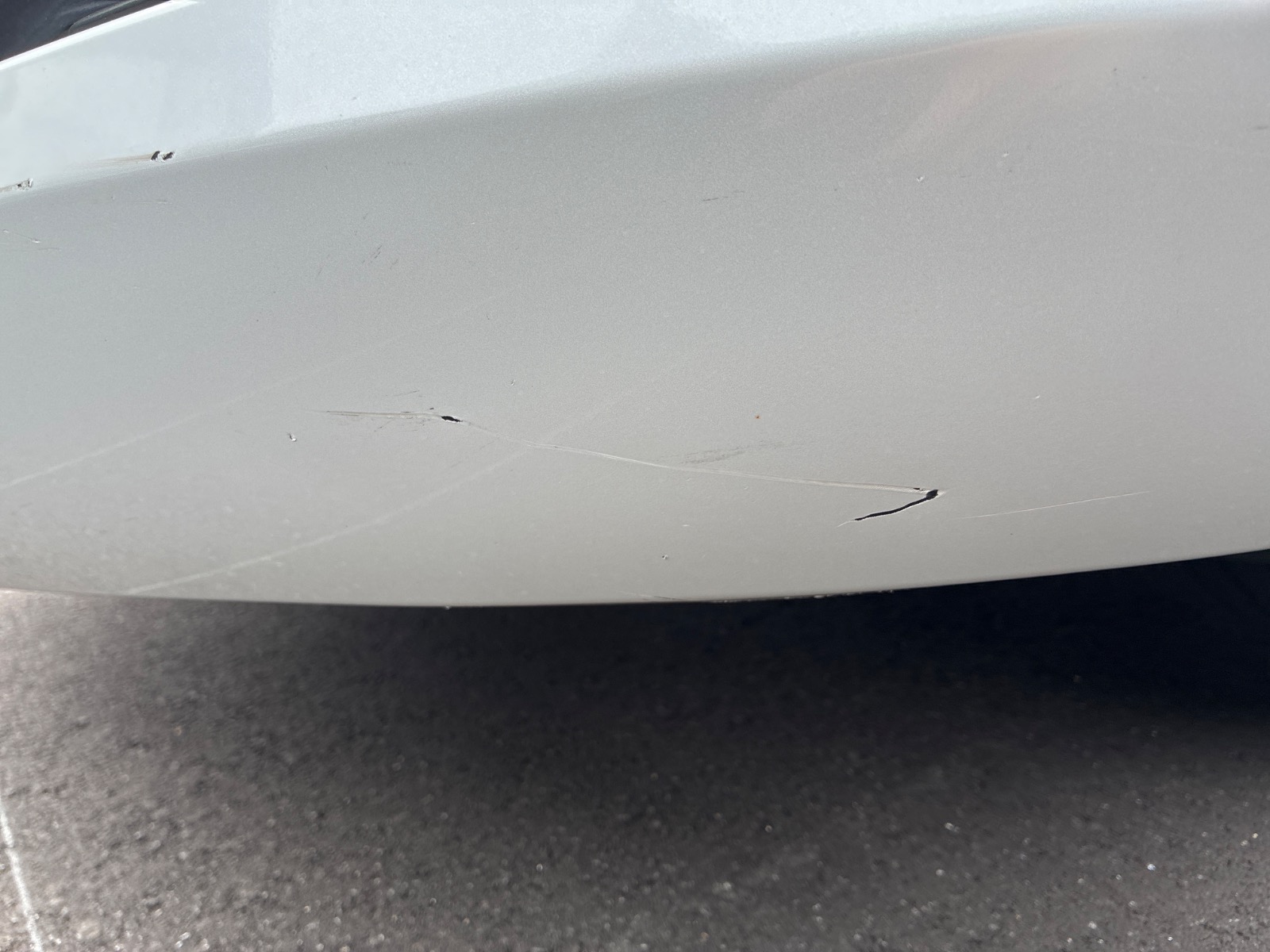 キズ・ヘコミ_05