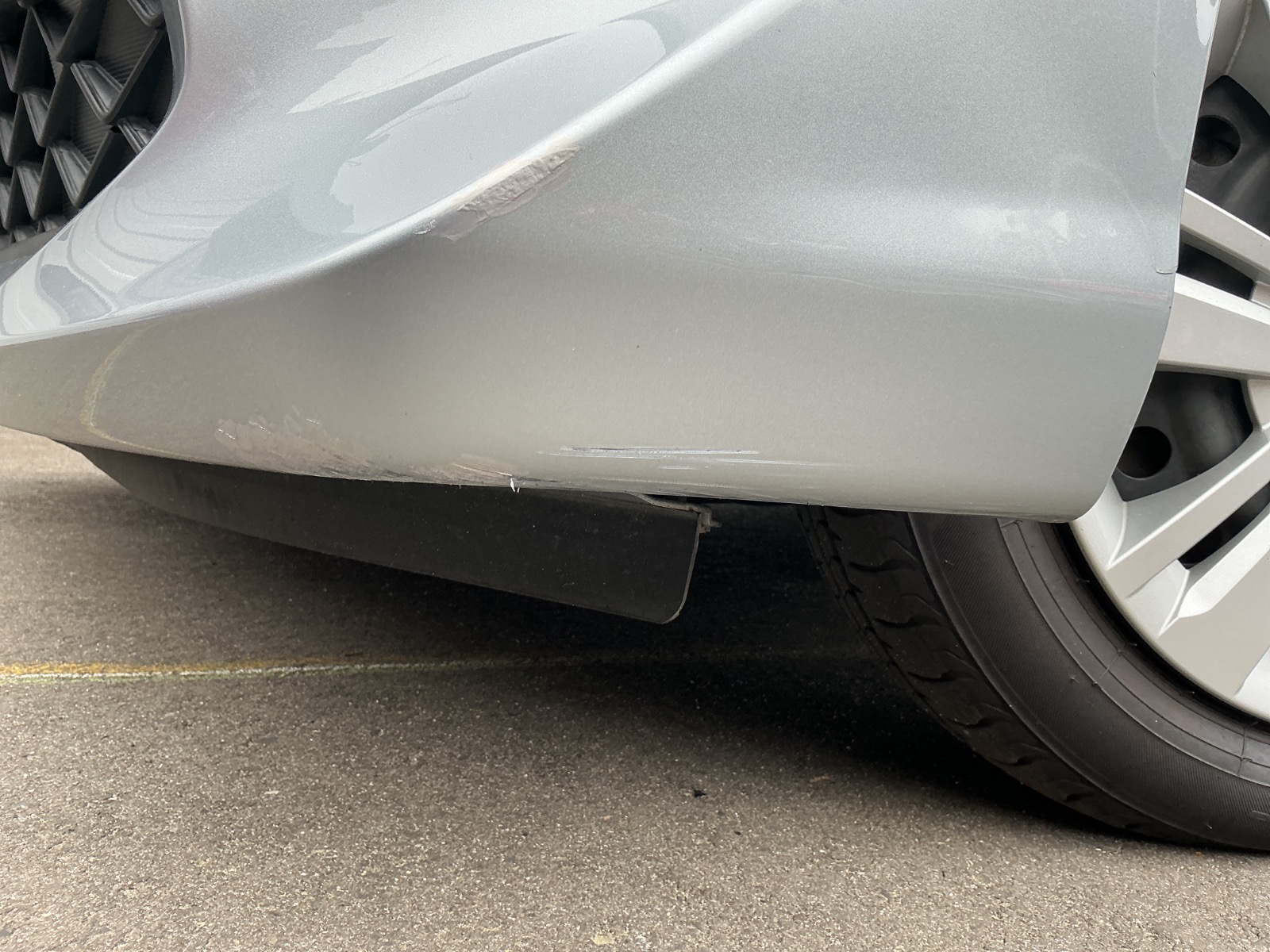 キズ・ヘコミ_05