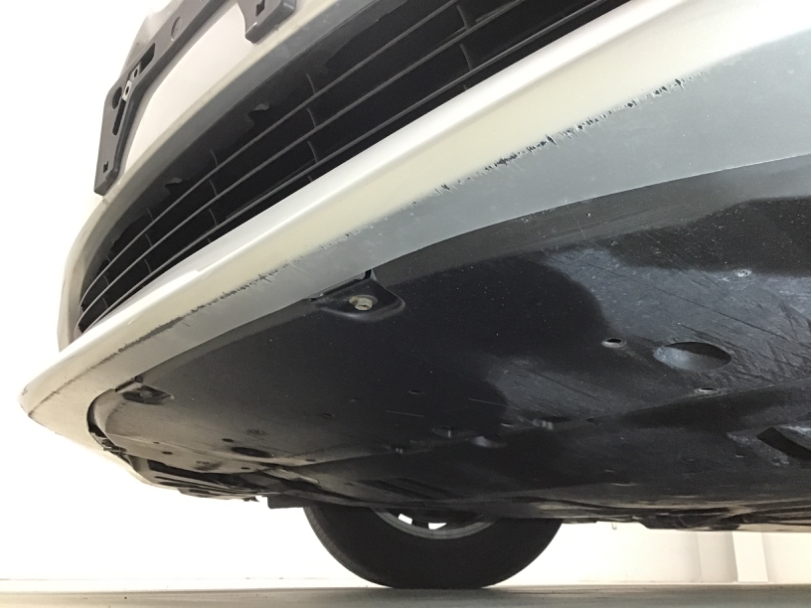 キズ・ヘコミ_64