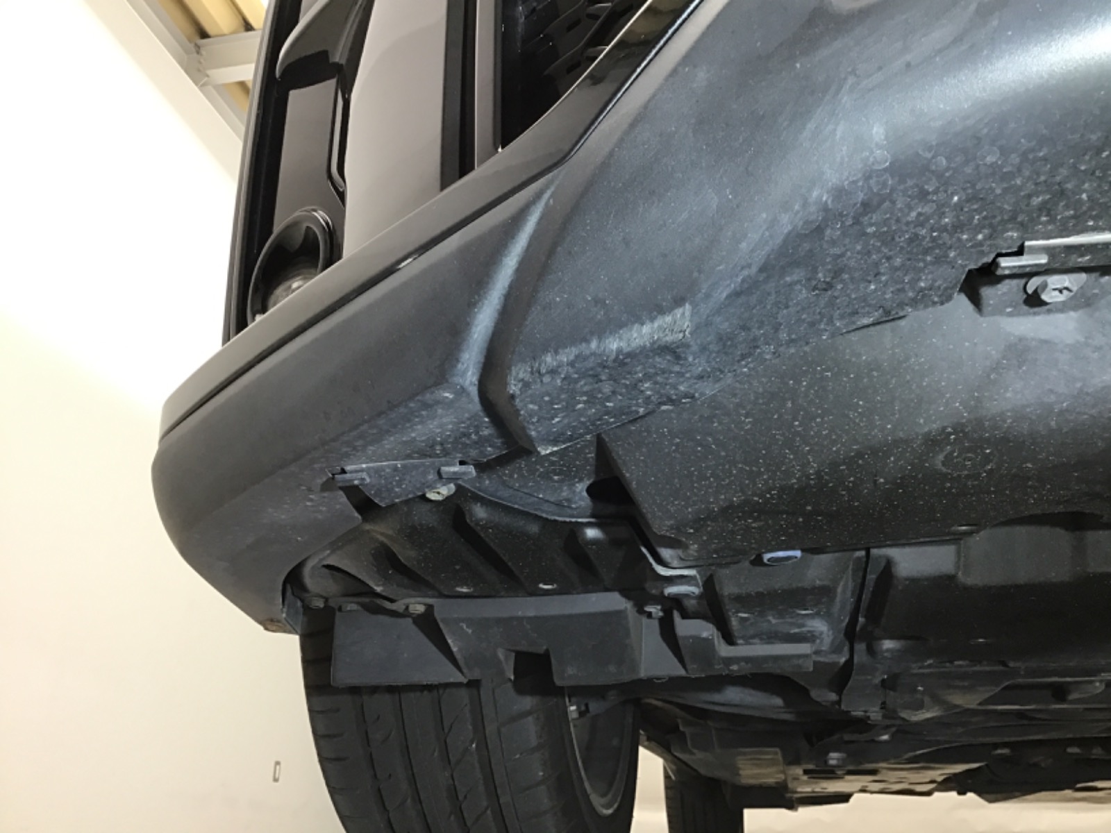 キズ・ヘコミ_66