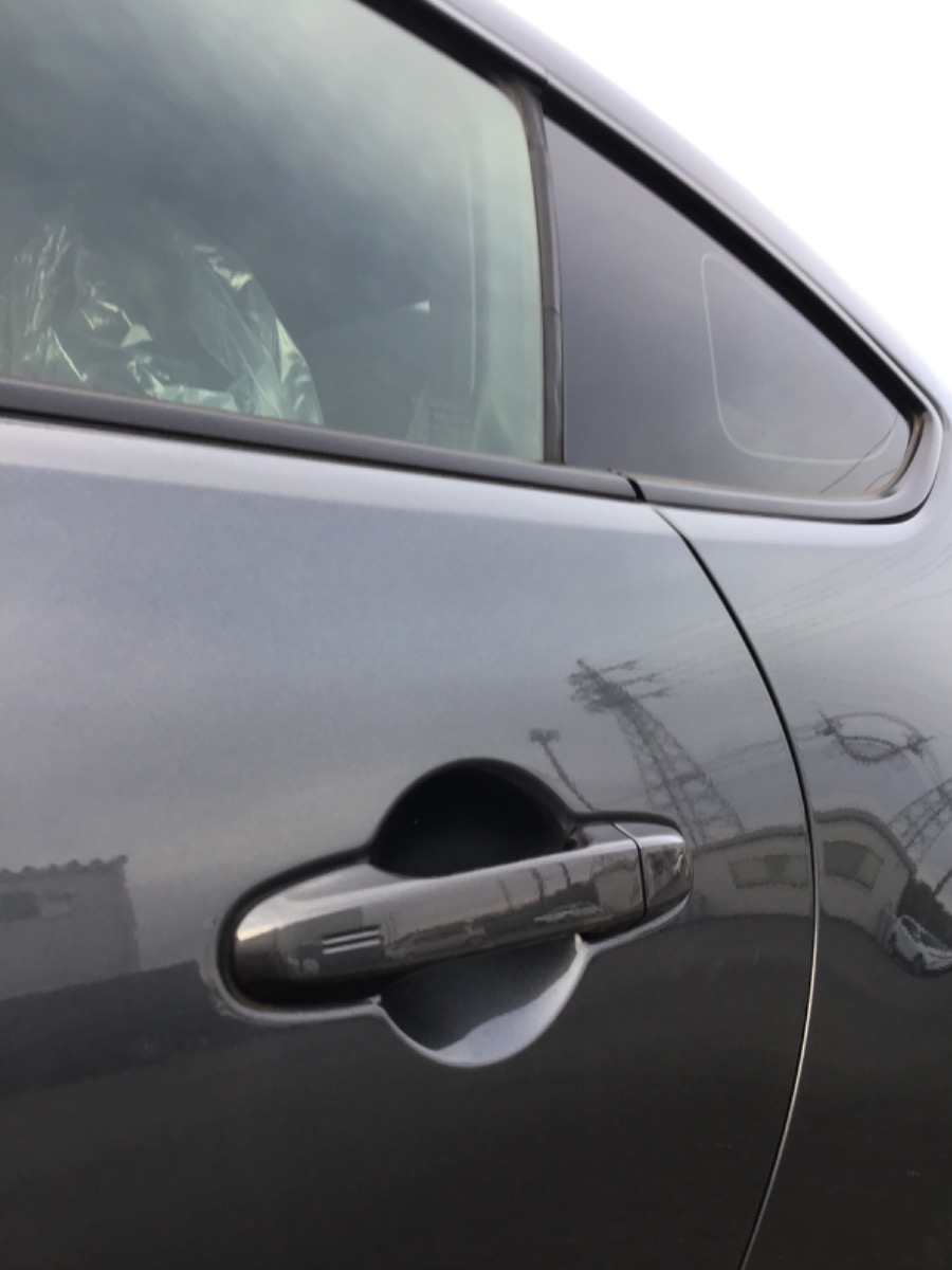 キズ・ヘコミ_17