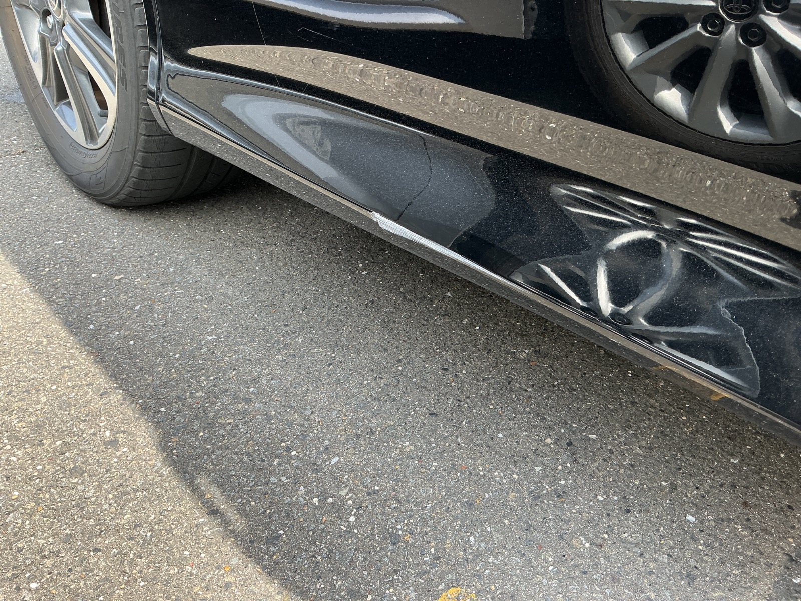 キズ・ヘコミ_26