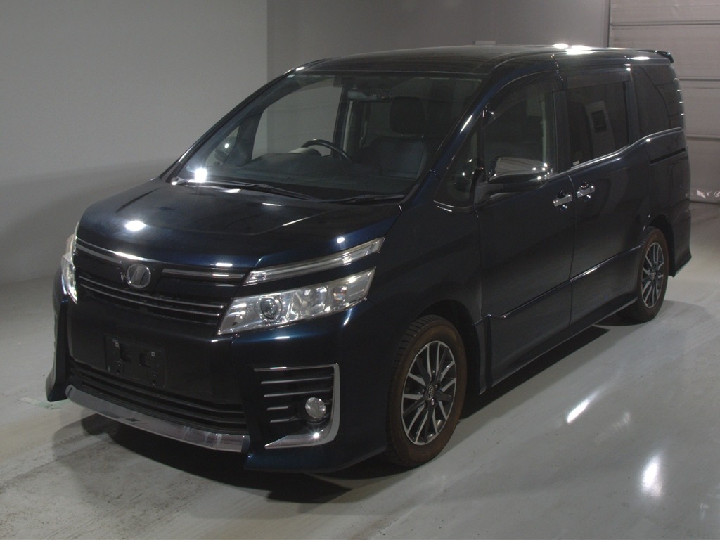 トヨタ ヴォクシー ZSキラメキ 7ニン