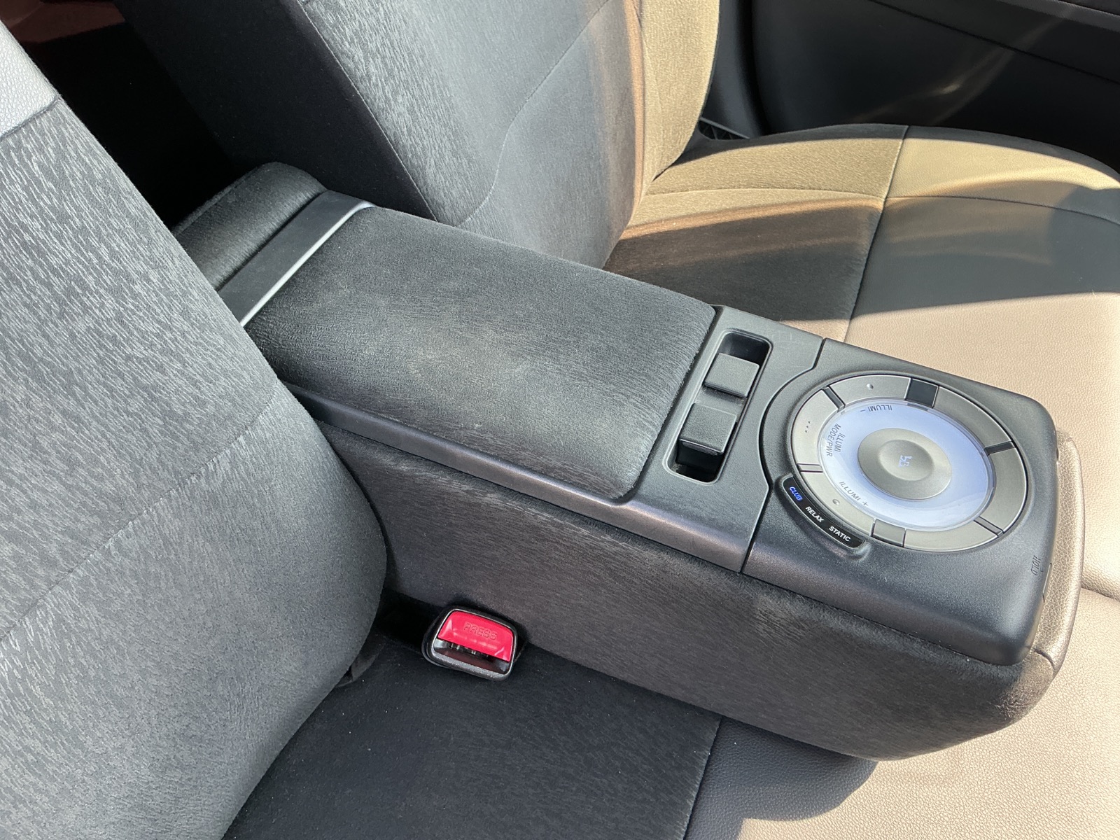 キズ・ヘコミ_64