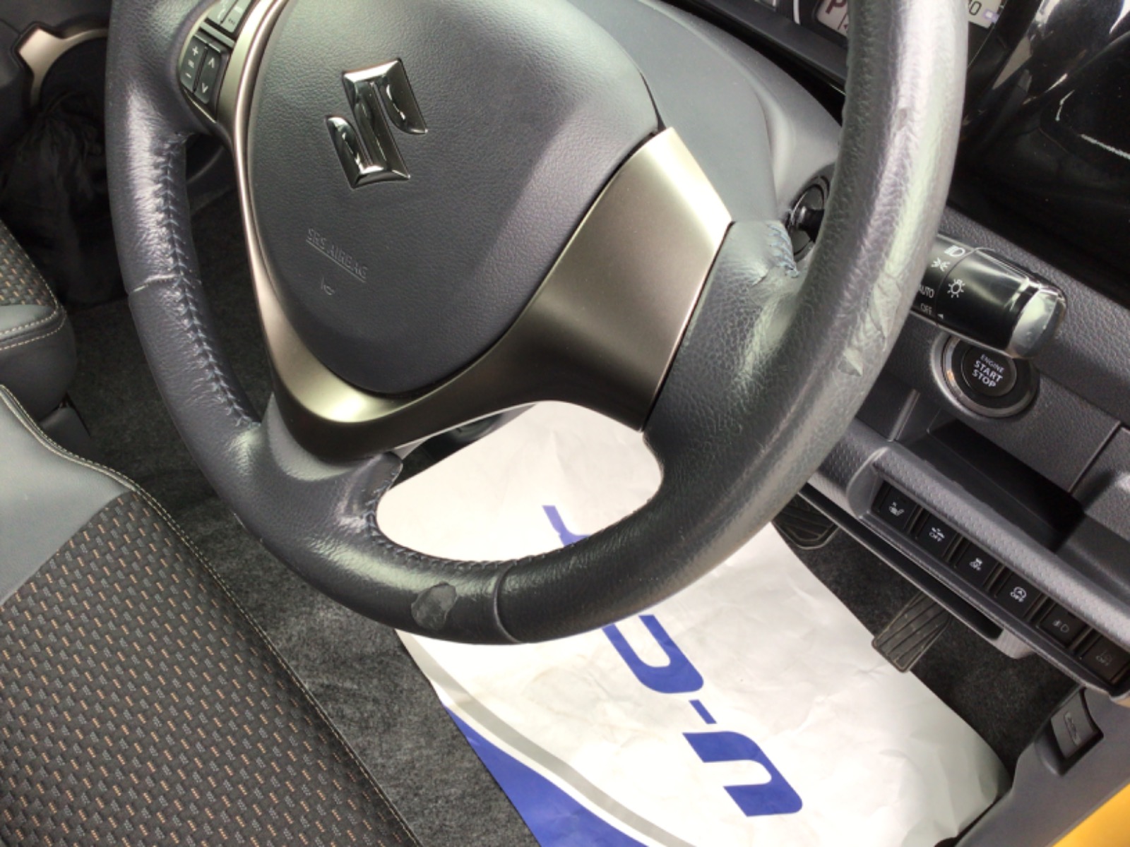 キズ・ヘコミ_64