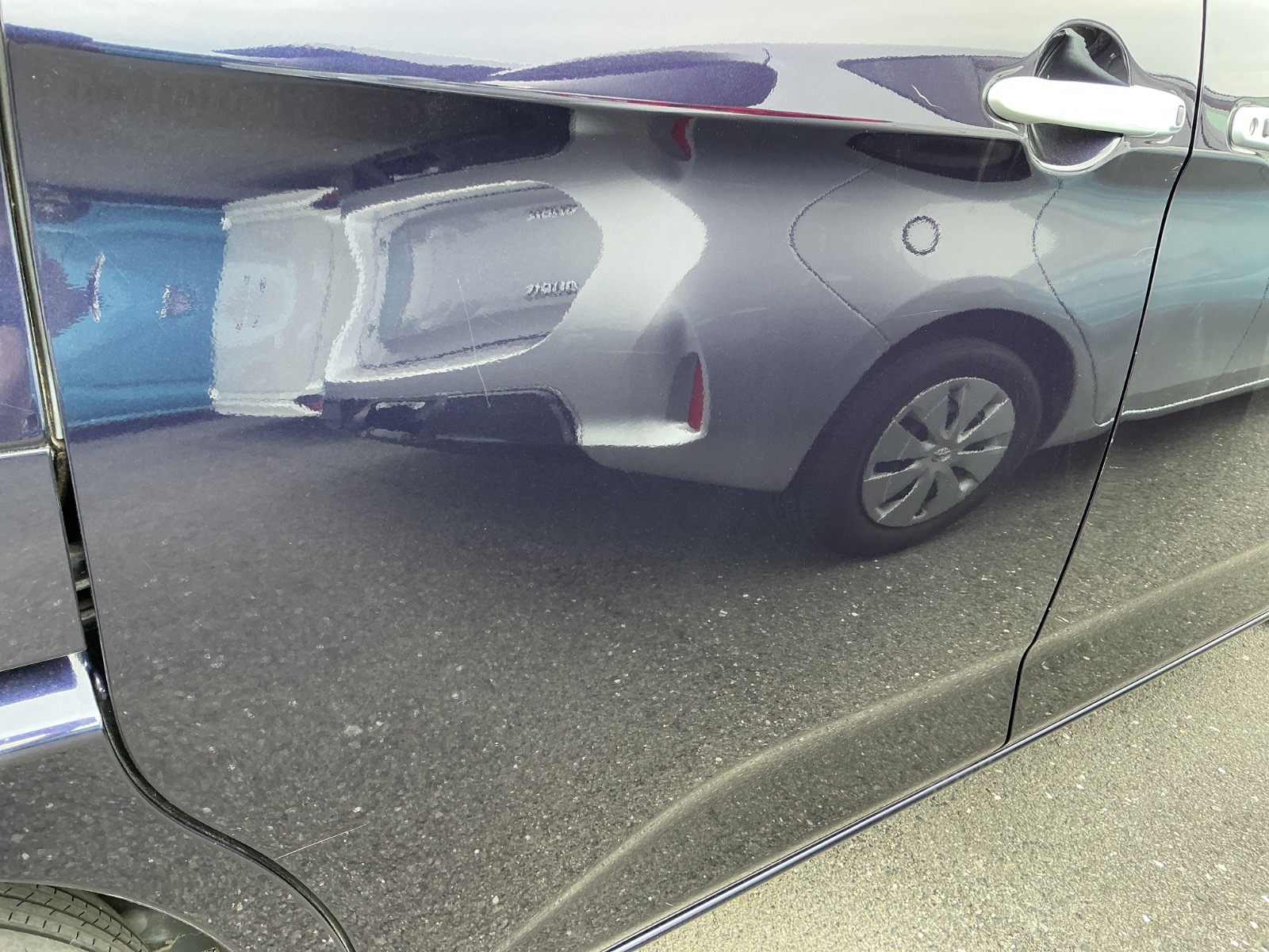 キズ・ヘコミ_27