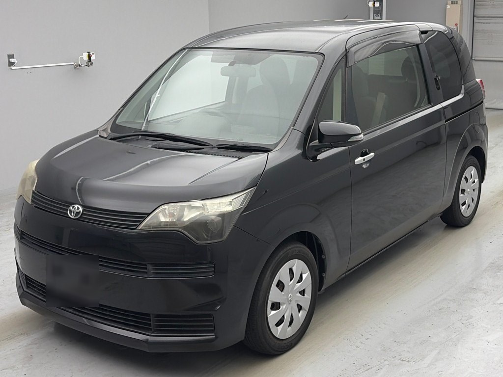 トヨタ スペイド 1.5F