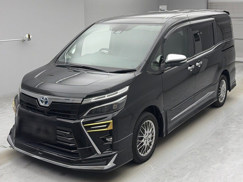 トヨタ ヴォクシーHV ZSキラメキ3 7ニン