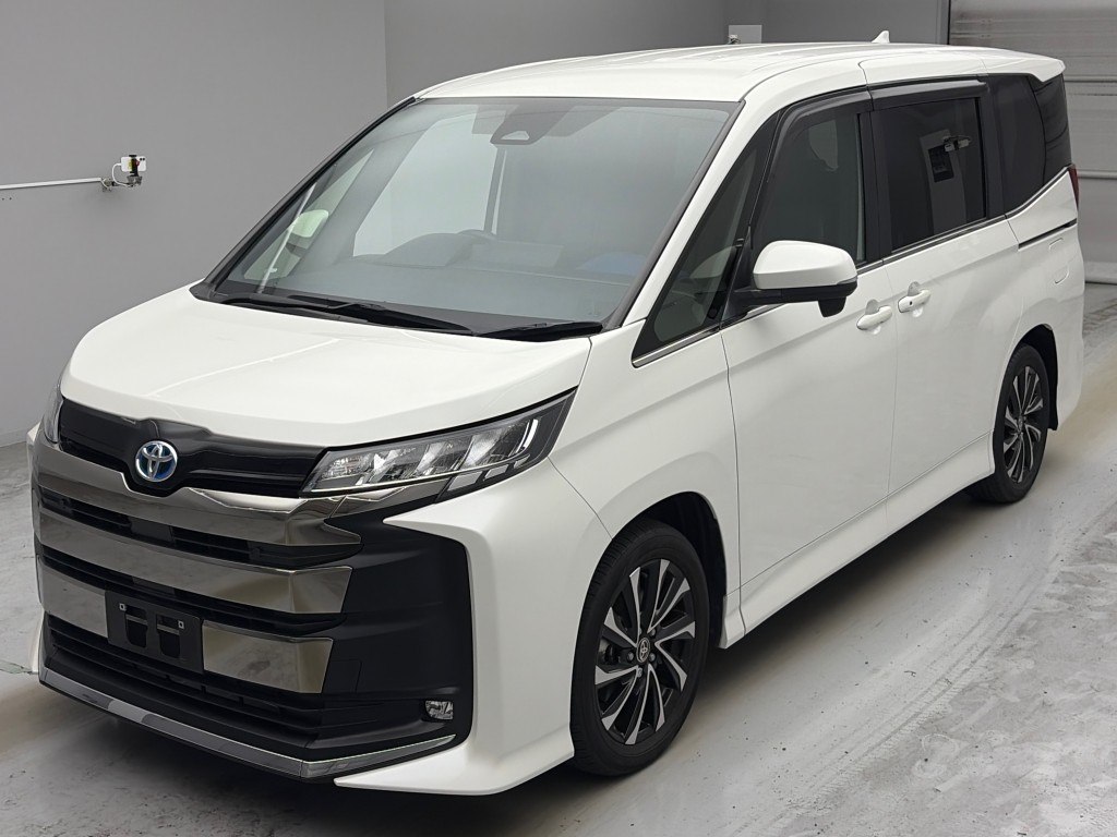 トヨタ ノア HV S-Z 7ニン