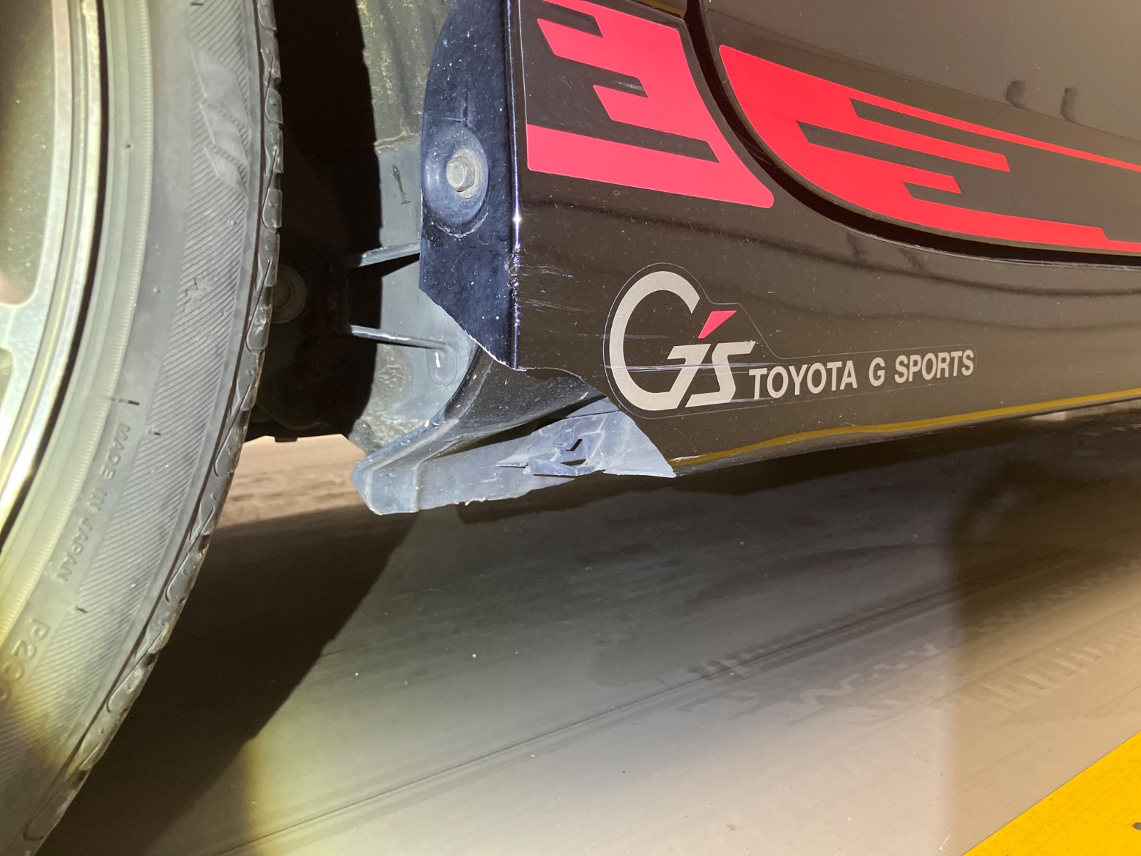 キズ・ヘコミ_64