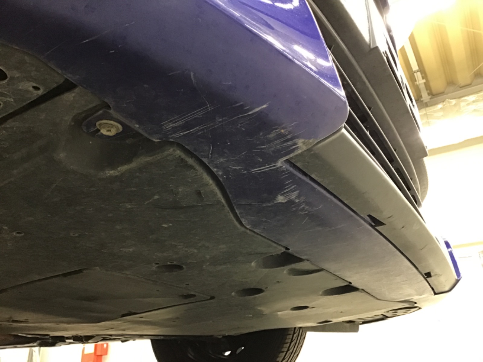 キズ・ヘコミ_64